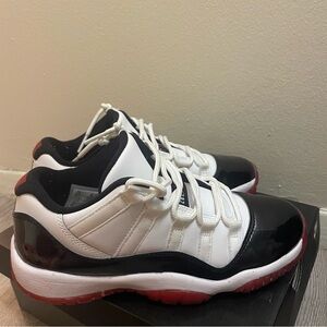 Jordan 11 Retro Low Concord Bred